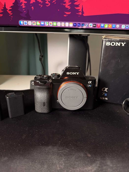 Sony A7S + 3 baterii