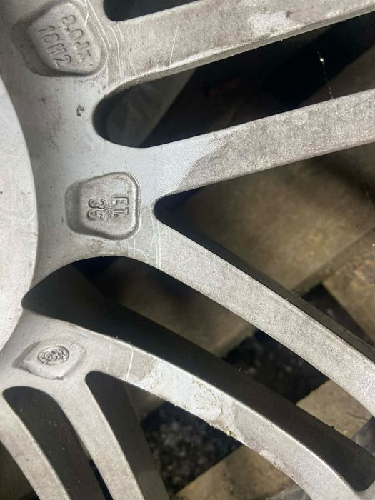 Алуминиеви джанти BMW с летни гуми 225/40 R18