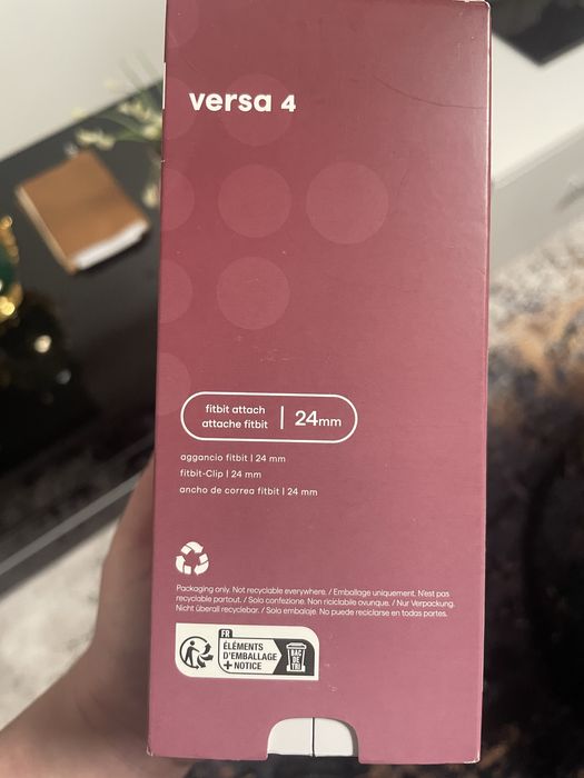 Fitbit versa 4 copper rose