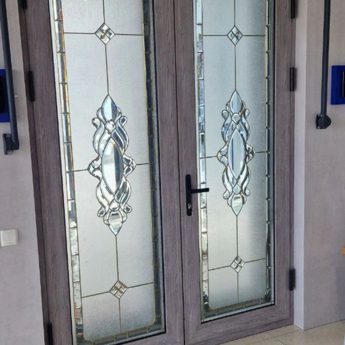 Shishalar gulli decor vitraj oyna