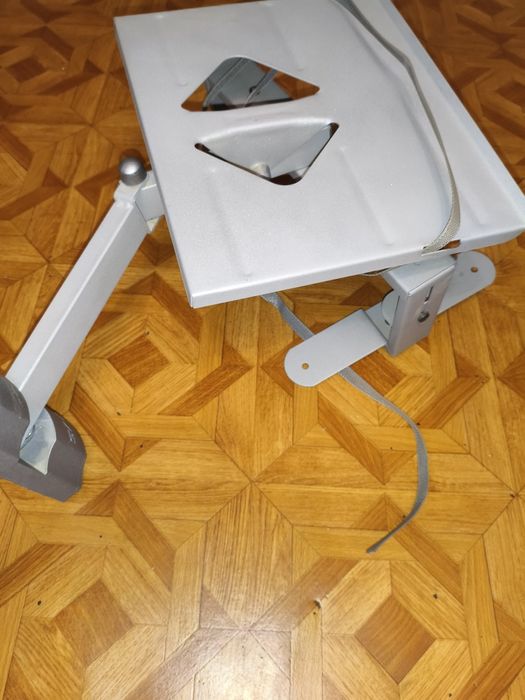 Полка под телевизор