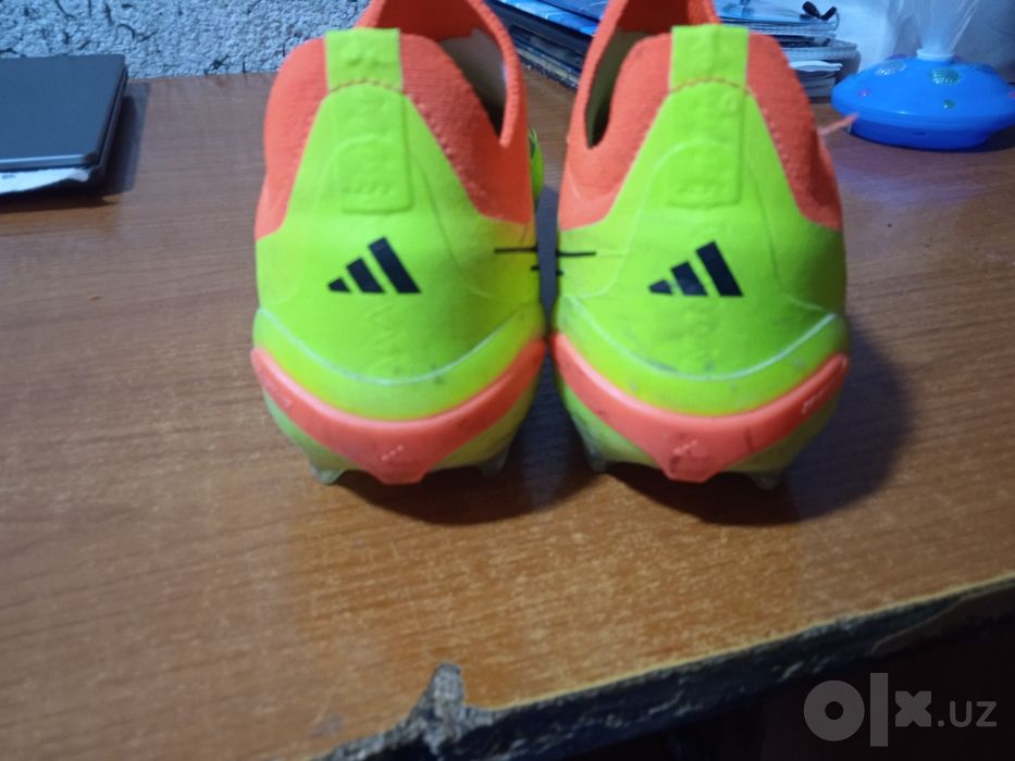 Nike PHANTOM 6 va Adidas Predator + shitok bonusga