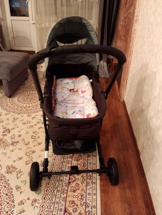 Коляска Tomix, в отл состоянии