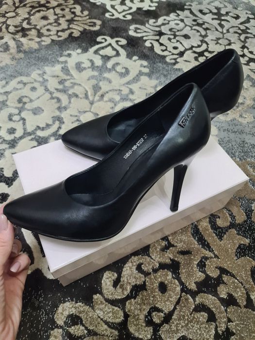 Туфли лодочки кожаные 37.р