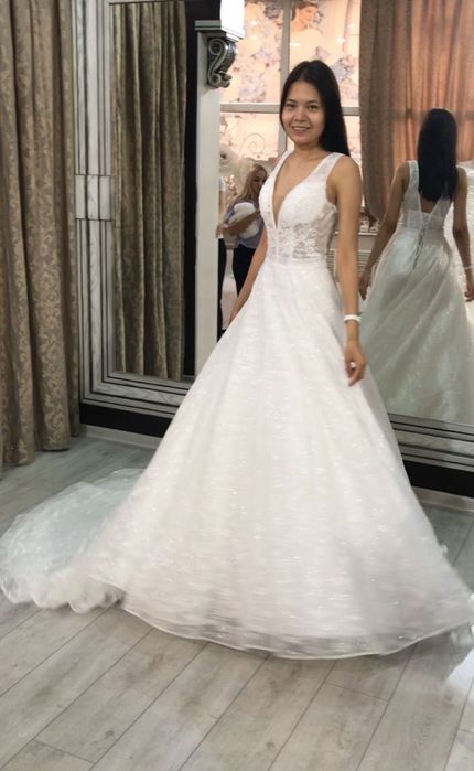 Продам свадебное белое платье