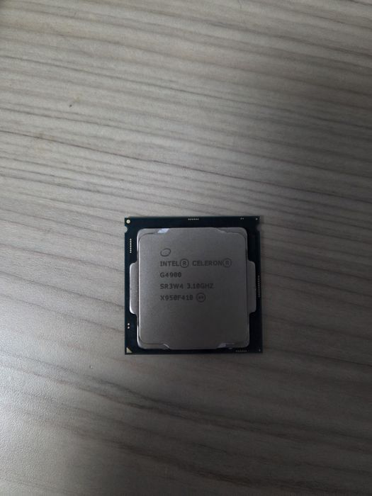 Продаю Процессоры Intel Celeron G4900