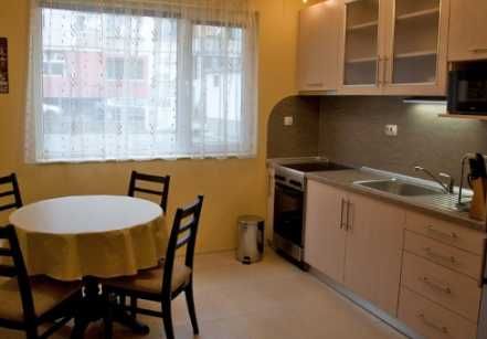 Дава се под наем Двустаен апартамент в Пловдив, Тракия - 60 кв.м за 306 € - Снимка #2