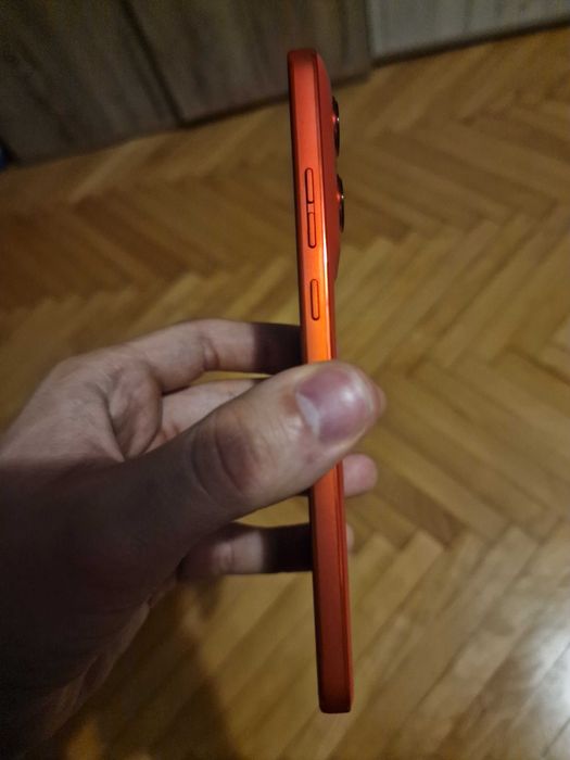 неупотребявани Motorola Edge 50 Neo в гаранция, 256GB, 8GB RAM, 5G, Poinciana + moto buds Starlight Blue/Marine