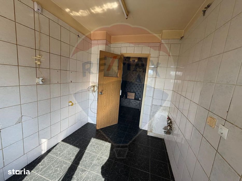 De vanzare Apartament 2 cam zona Titan - Auchan