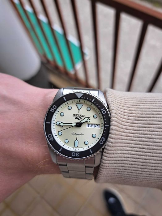 Продавам мъжки часовник Seiko 5 Sport 38mm SRPK31K1