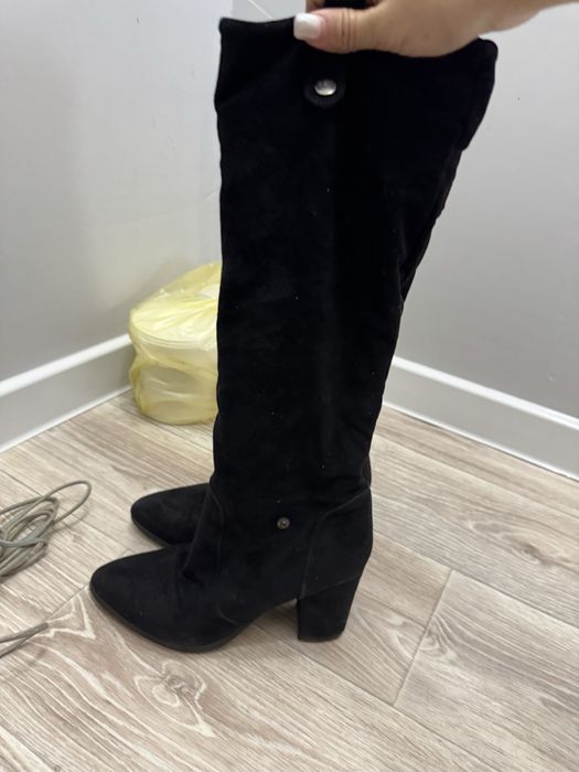 Продам женские сапоги