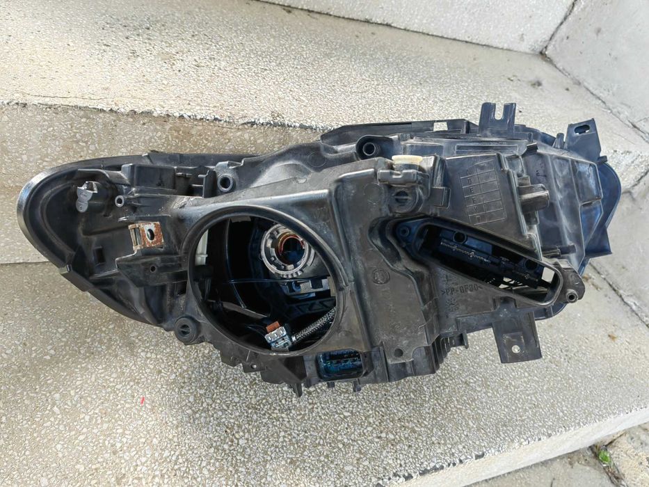 Фар BMW 1 F20 Bi-Xenon LED ляв / Фар БМВ 1 Ф20 / Фар BMW F 20 Оригинален