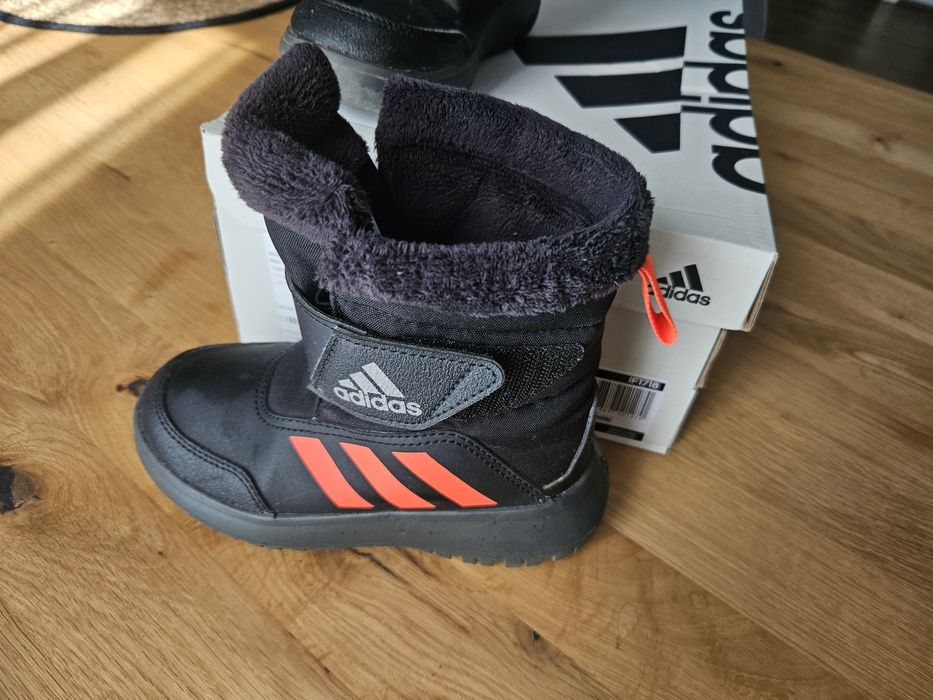 Зимни боти адидас 28 номер Adidas Winterplay