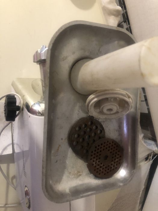 Элктромясорубка  бытовая