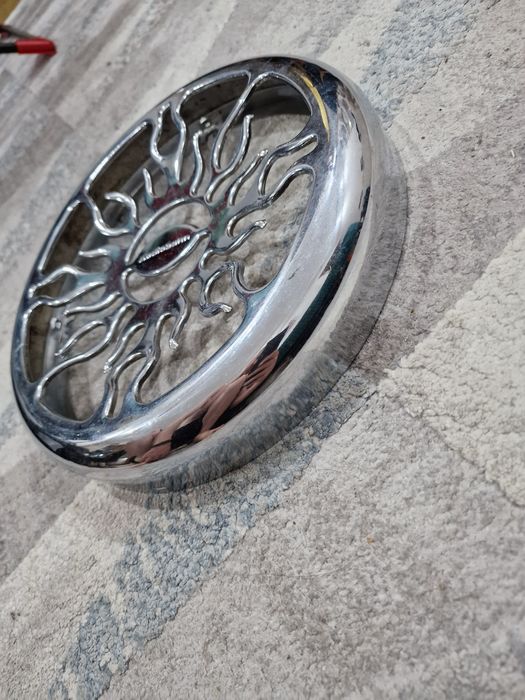 Гриль, защитная решетка на сабвуфер