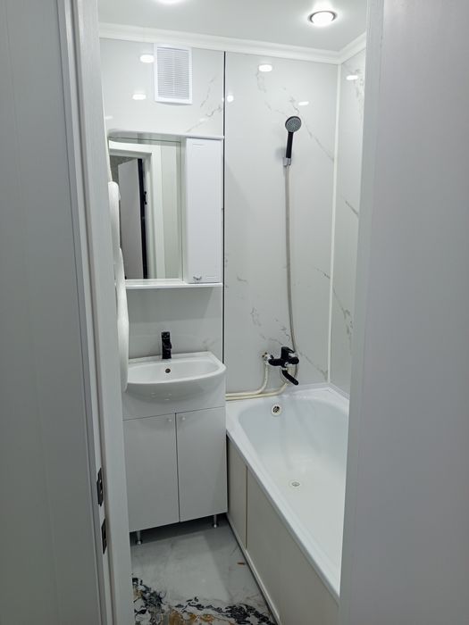 Поклейка обоев быстро качественно недорого