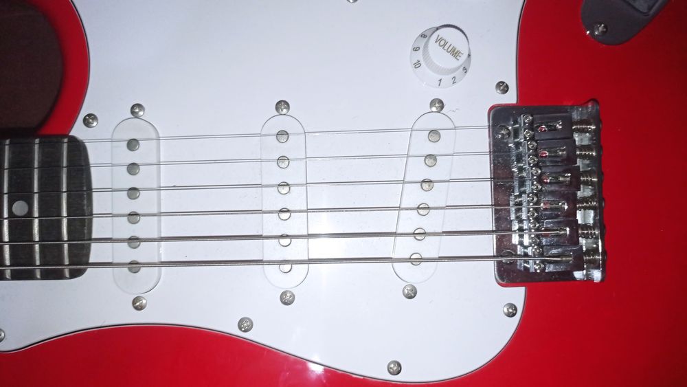 Электрогитара Fender Squire MM Stratocaster HT