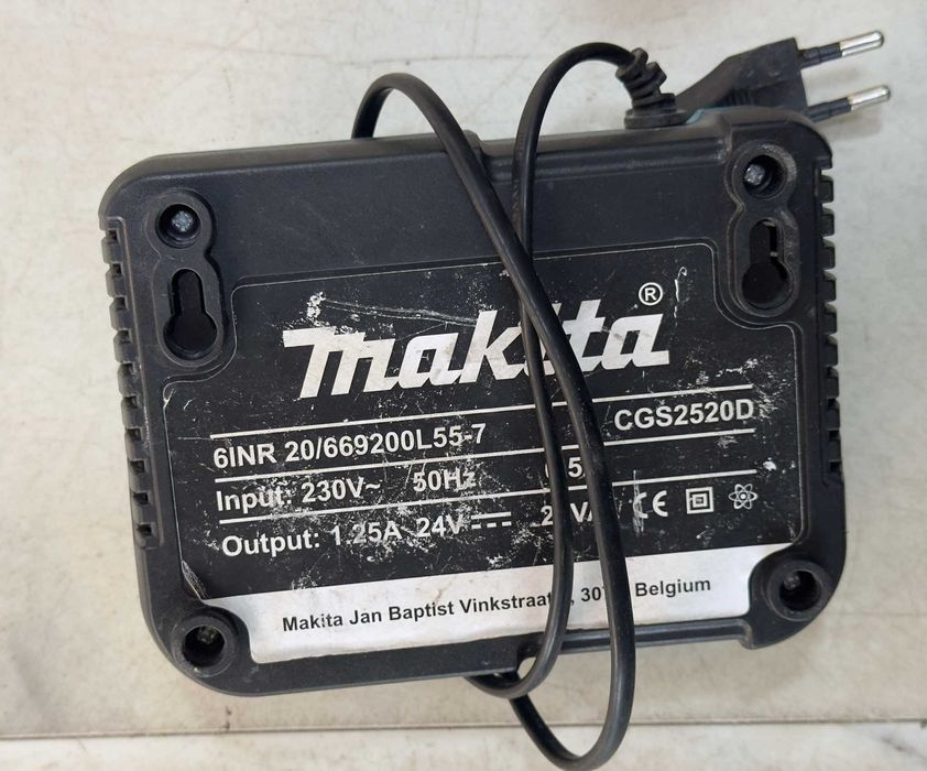 Винтоверт Makita DE462D