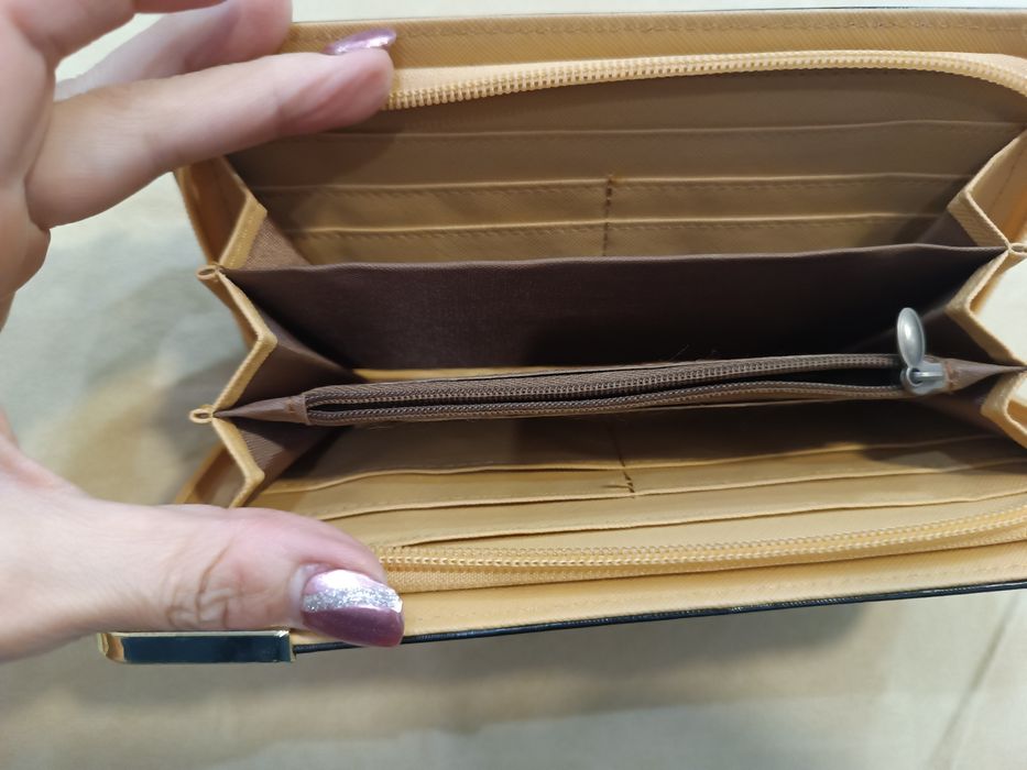 Дамски портмонета три броя