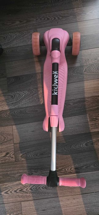 Trotineta pentru copii, pliabila, cu lumini LED, Kidwell, cu 3 roti, roz