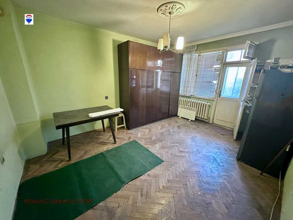 Продава се Тристаен апартамент в Русе, Център - 80 кв.м за 1058 €/кв.м - Снимка #4