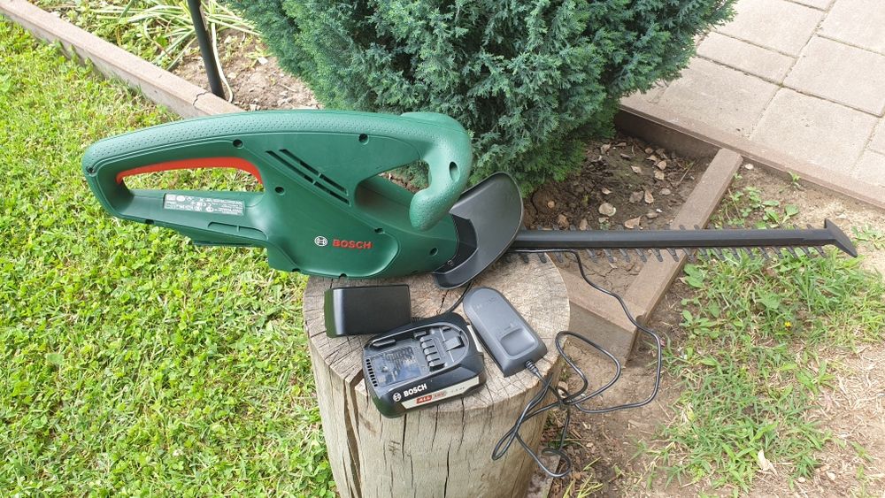 Foarfeca tuns gard viu Bosch Easy HedgeCut 18V-45