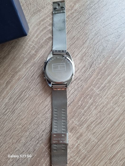 Часовник Tommy Hilfiger- дамски