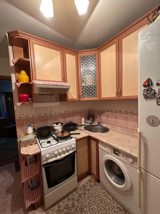 Сдается 2комнатная ул. Макатаева. Можно студентам