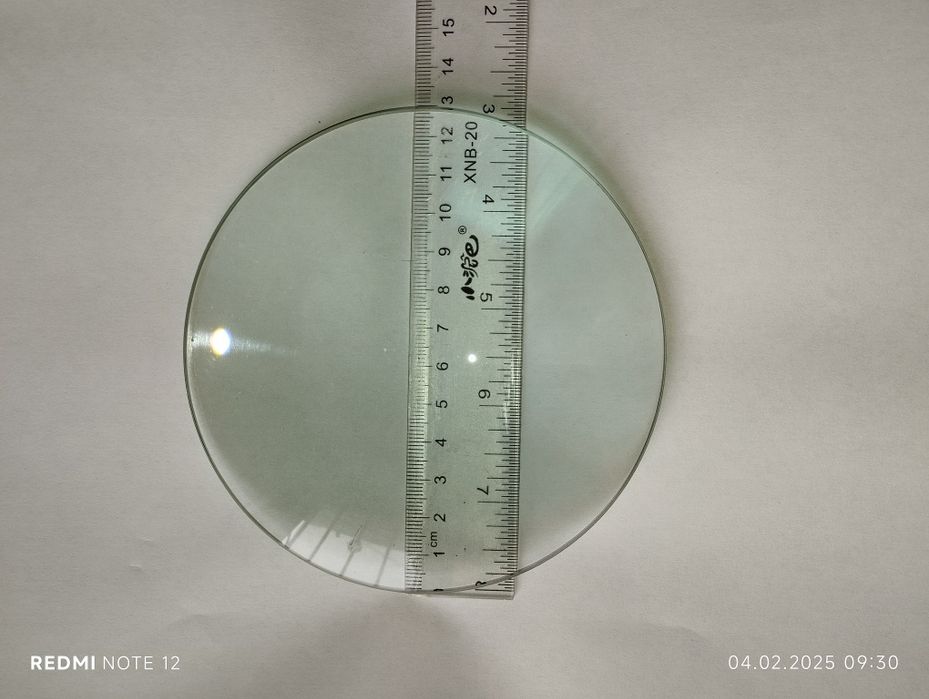 Увеличительное стекло. Лупа