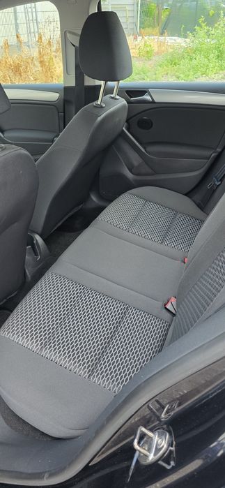 Vând Volkswagen Golf VI  benzină 1.6MPI
