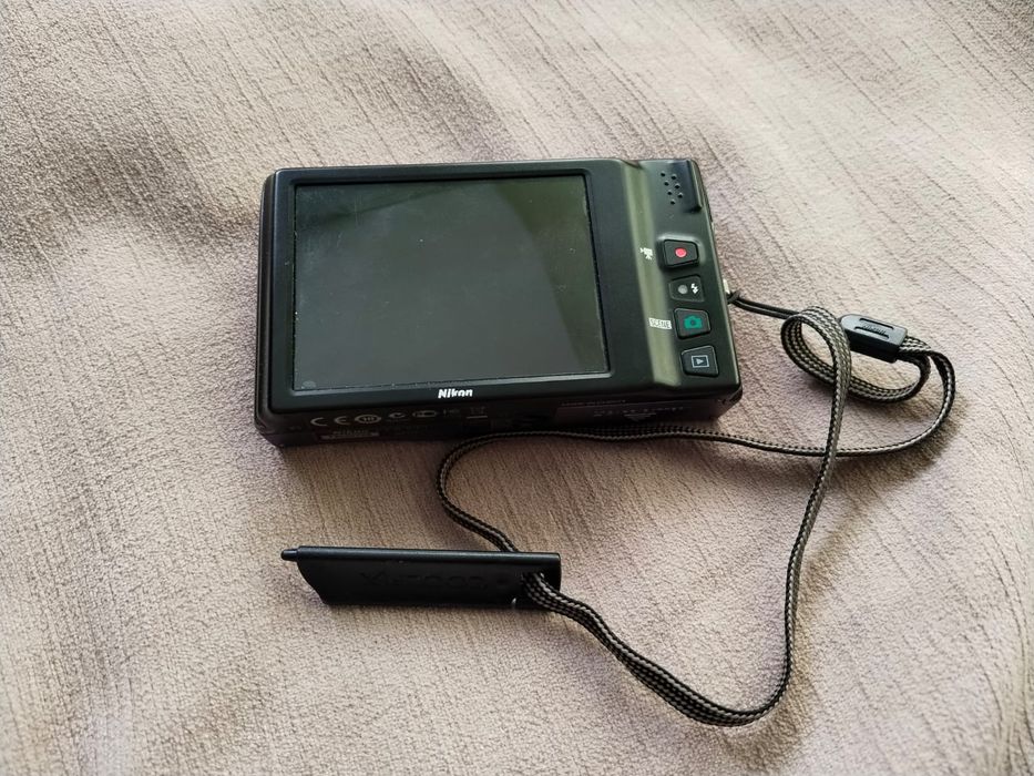 Продам фотоаппарат nikon