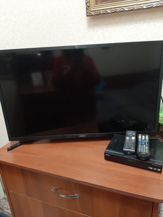 ТелевизорLED SMART Samsung, диагональ 45 б/у