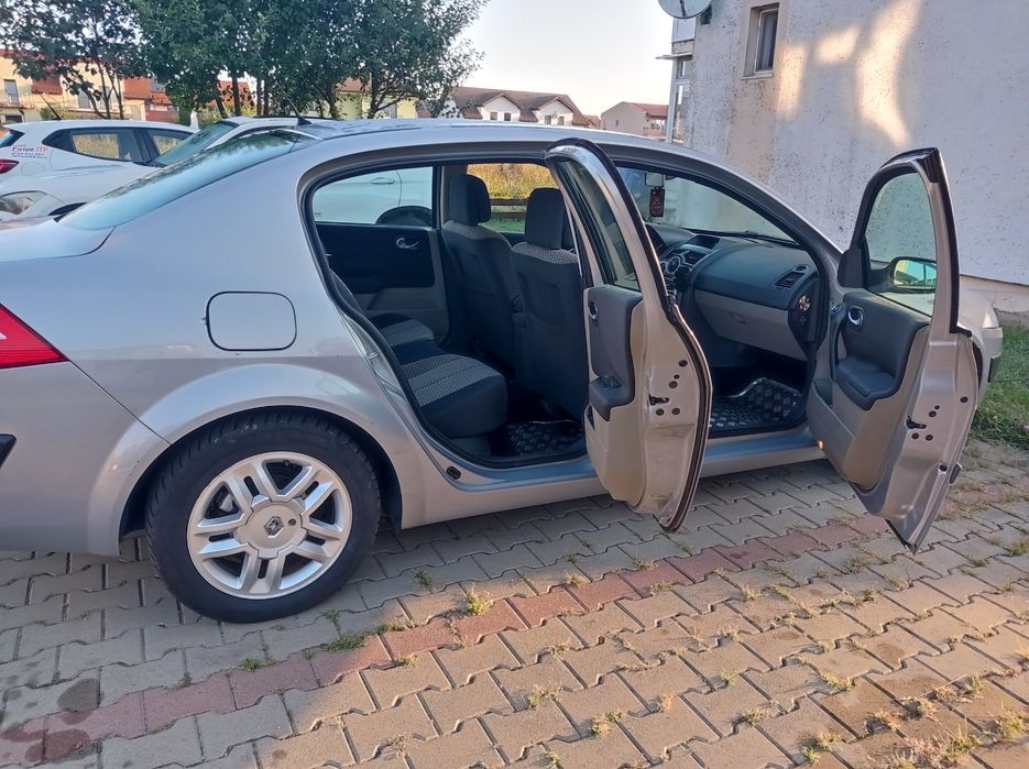 Vând Renault Megane