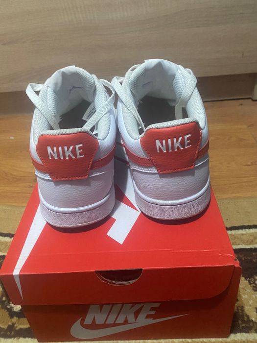 Adidași Nike Court Vision