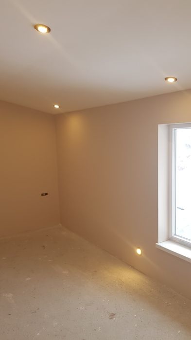 Вътрешни ремонти боядисване Шпакловки гипсокартон Плочки