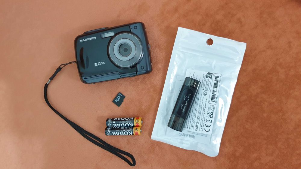 фотоапарат MAGINON Splash 8 8MPx