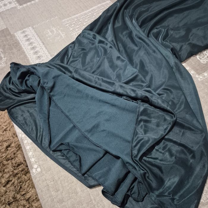 Rochie noua,midi H%M,marimea S