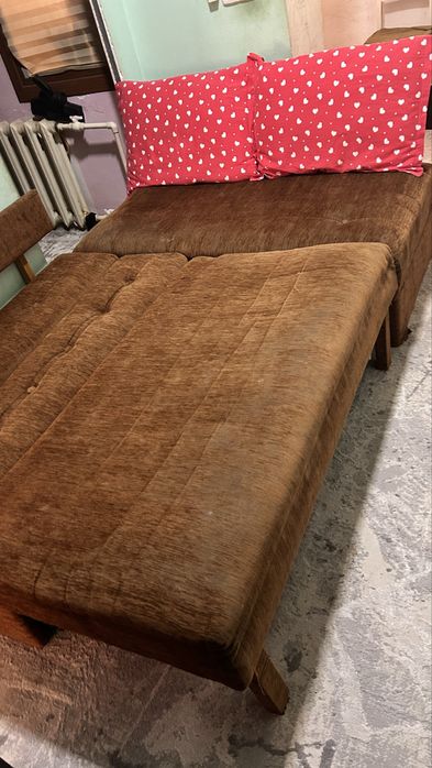 Икки кишилик диван сотилади