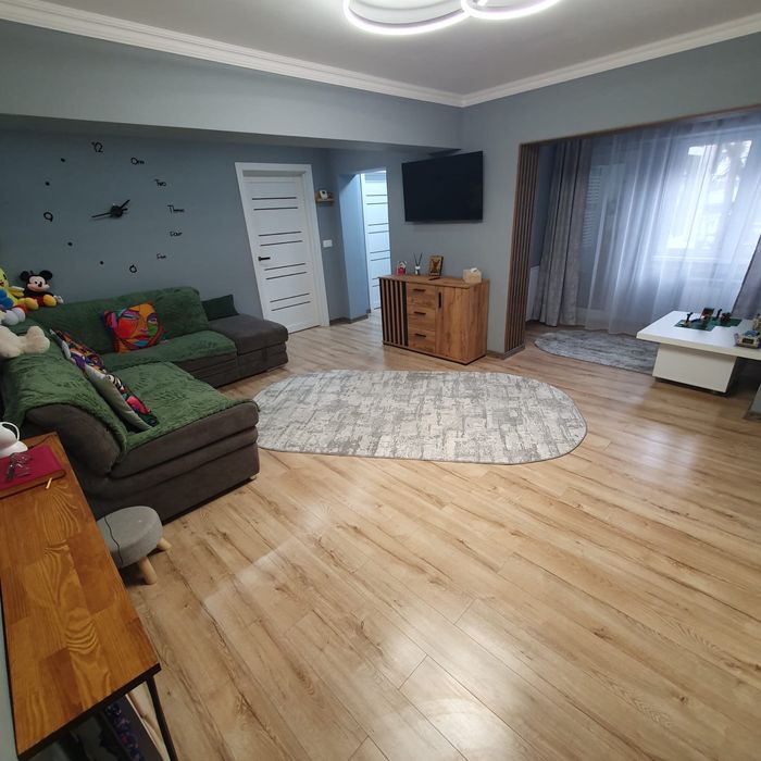 Apartament 3 camere Bulevard - Zona Casa Tineretului