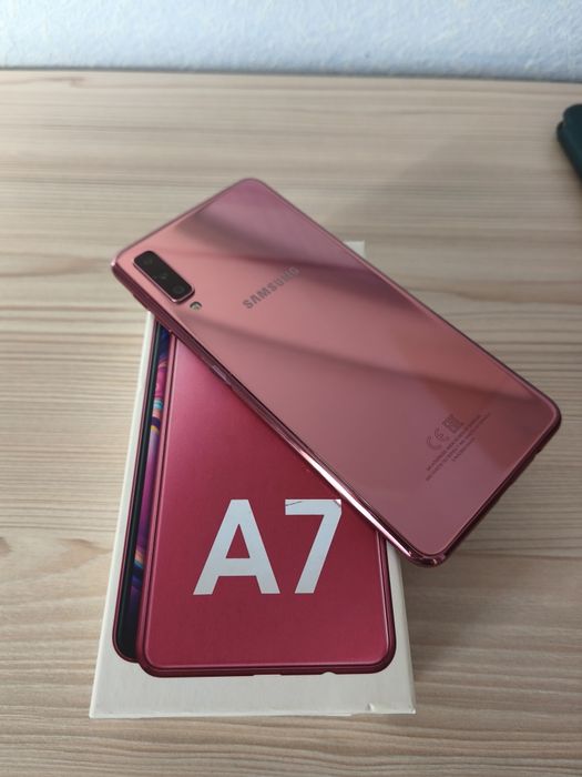 Продам Смартфон Samsung Galaxy A7 64Gb