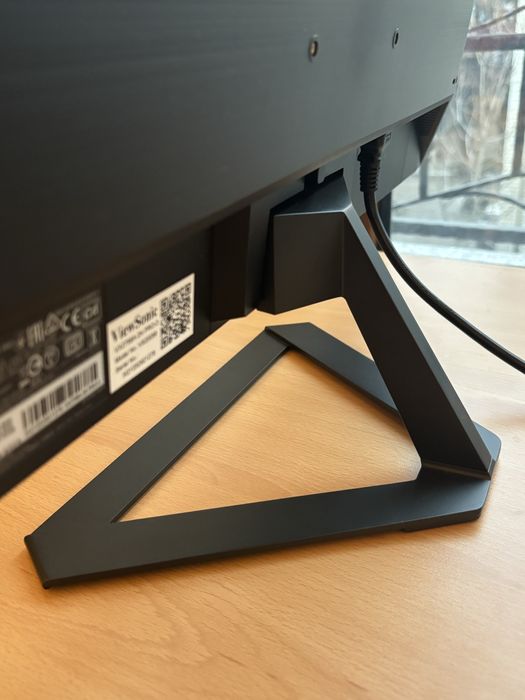 Продавам монитор ViewSonic 27 инча