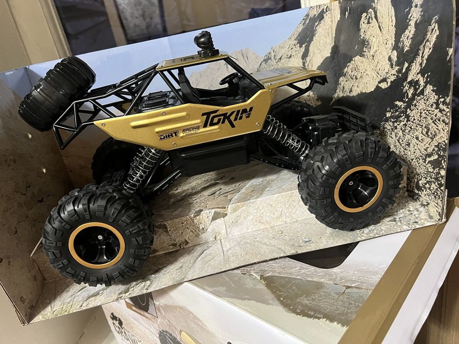 Машинка игрушка с пультом