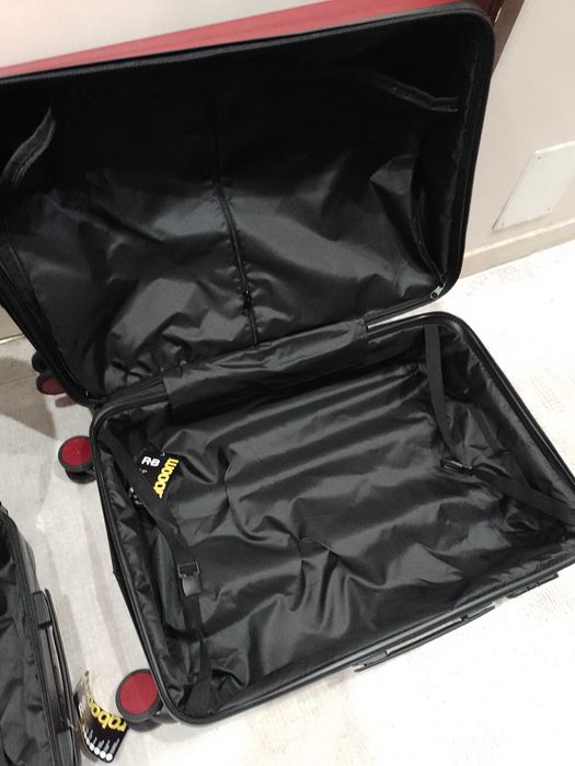 Нови твърди куфари АВС -среден размер