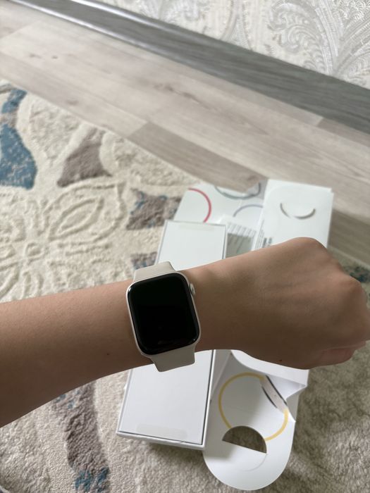 Apple Watch SE (Gen2)