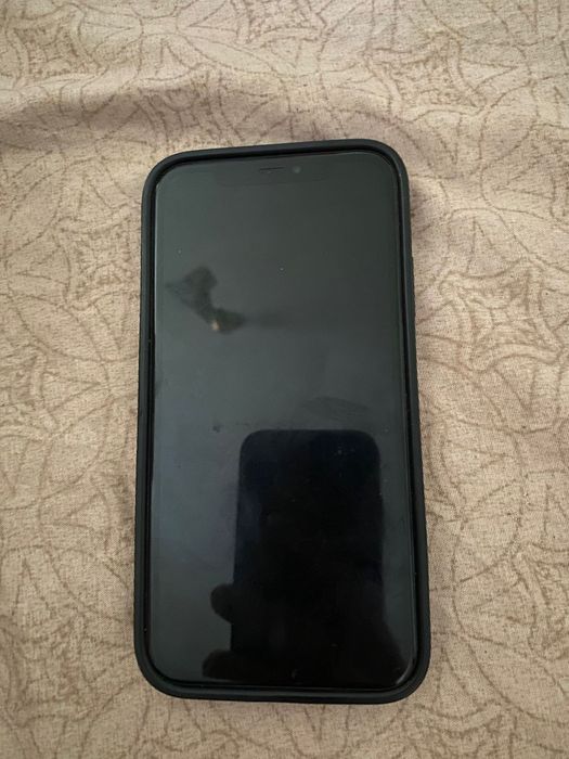 Айфон 11 продам в