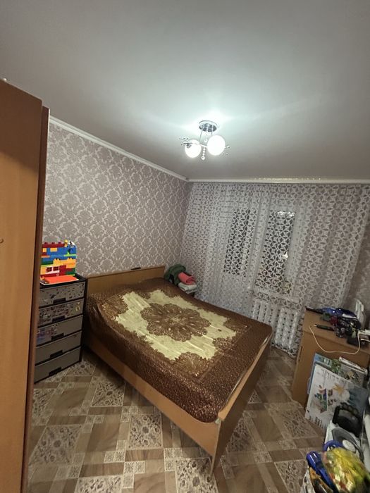 Продам 4-ком квартиру