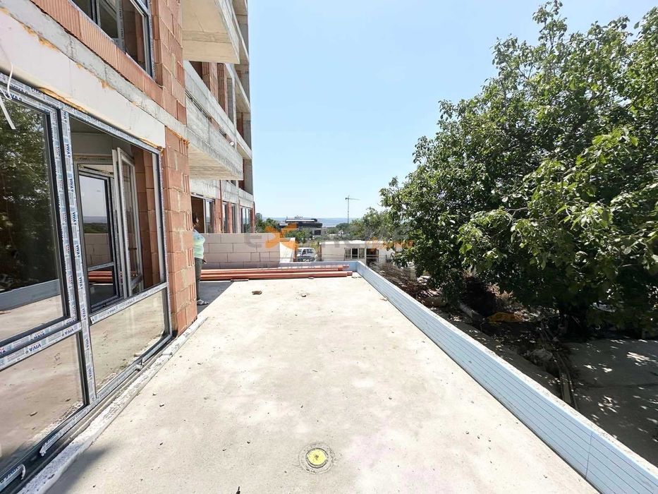 Продава се Двустаен апартамент в Варна, Възраждане 1 - 99 кв.м за 1364 €/кв.м - Снимка #1