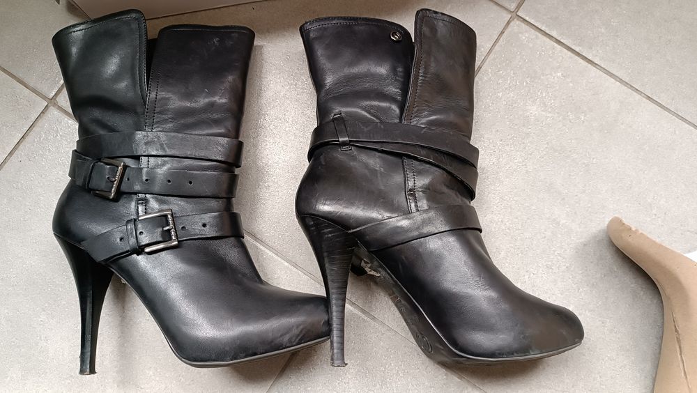 Guess кожени боти