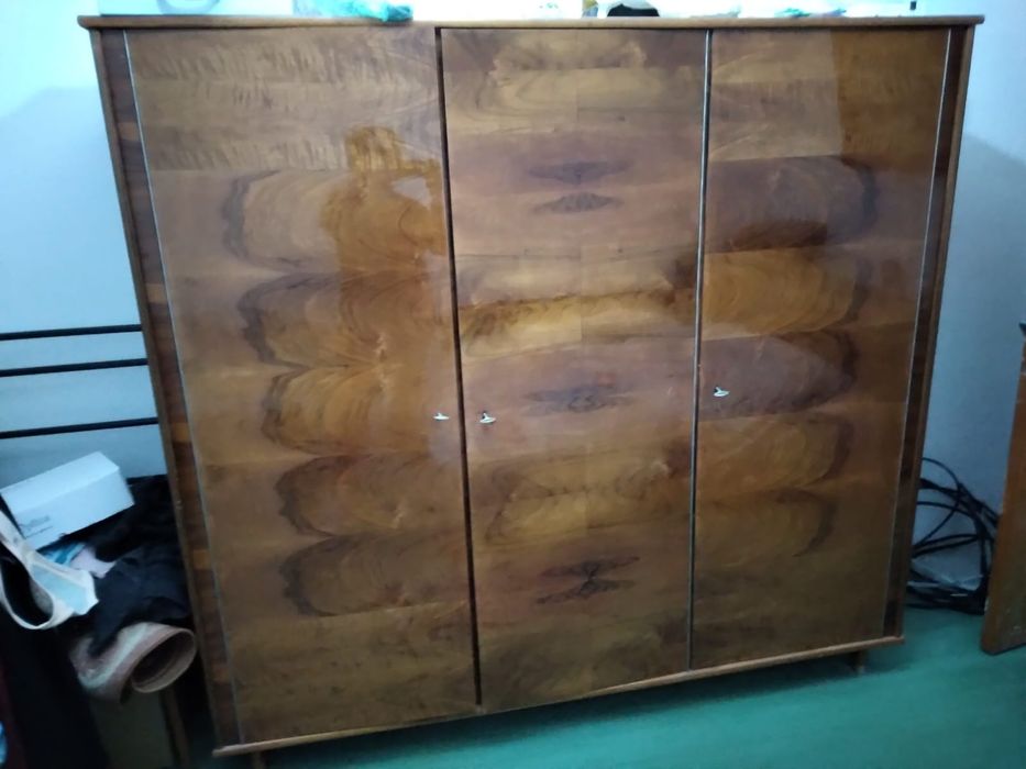 Set mobilier lemn masiv furniruit, moda veche