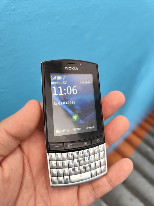 Продам NOKIA 303